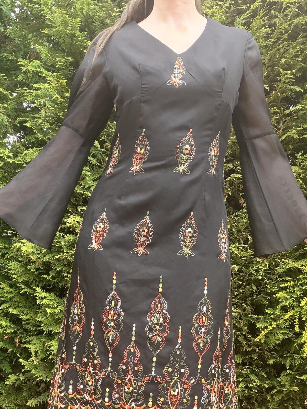 Vintage 1970s Maxi Dress Black Hippie Boho Embroidered Long Bell Sleeves Size 12