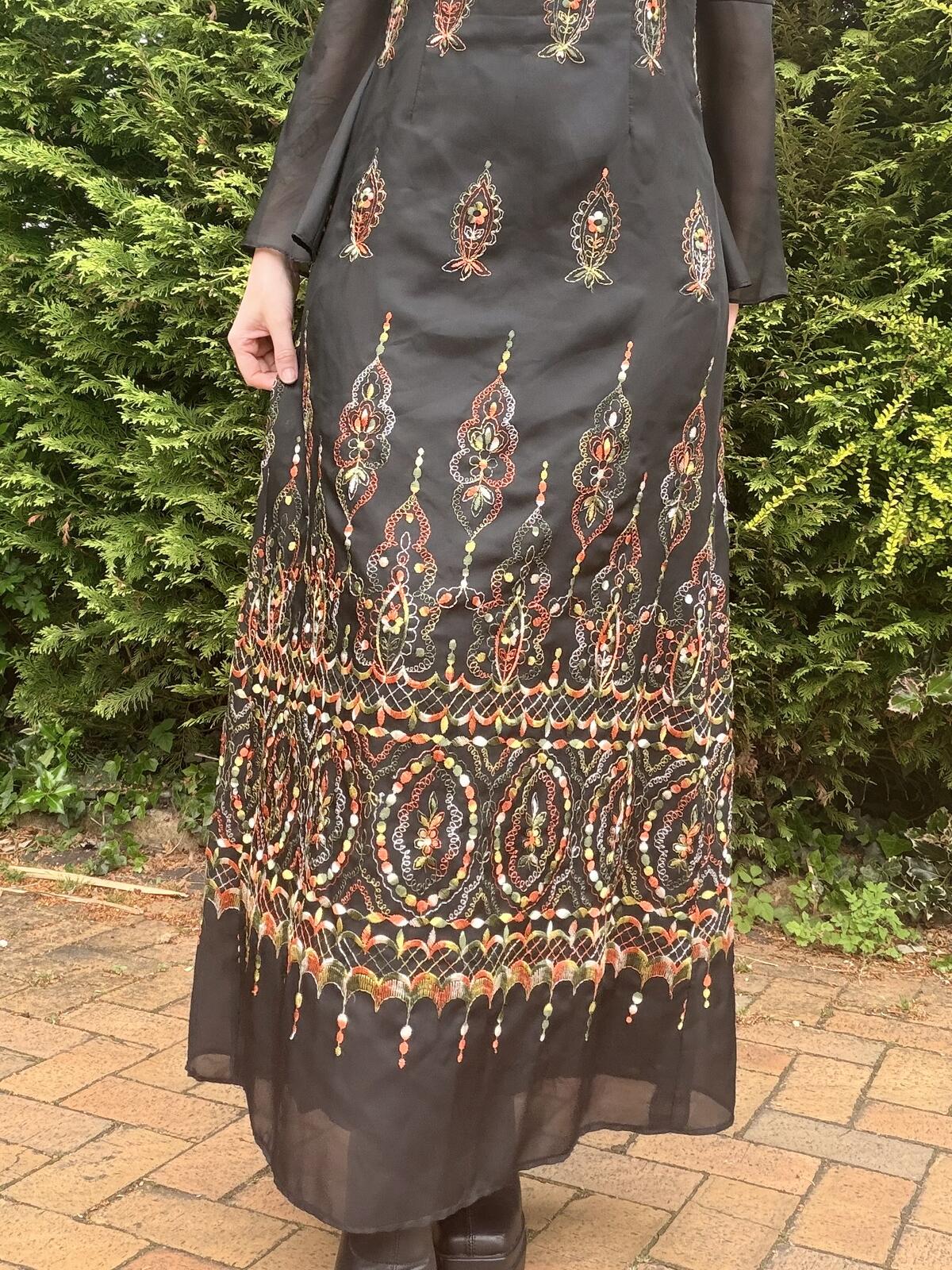 Vintage 1970s Maxi Dress Black Hippie Boho Embroidered Long Bell Sleeves Size 12