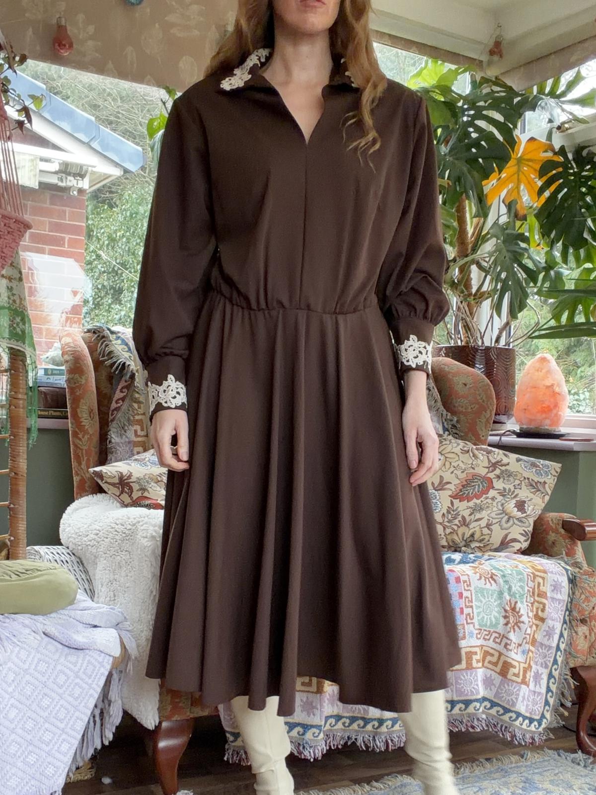 Vintage 1970s Formal Dress With Embroidered Collar And Long Sleeves Brown 18-20