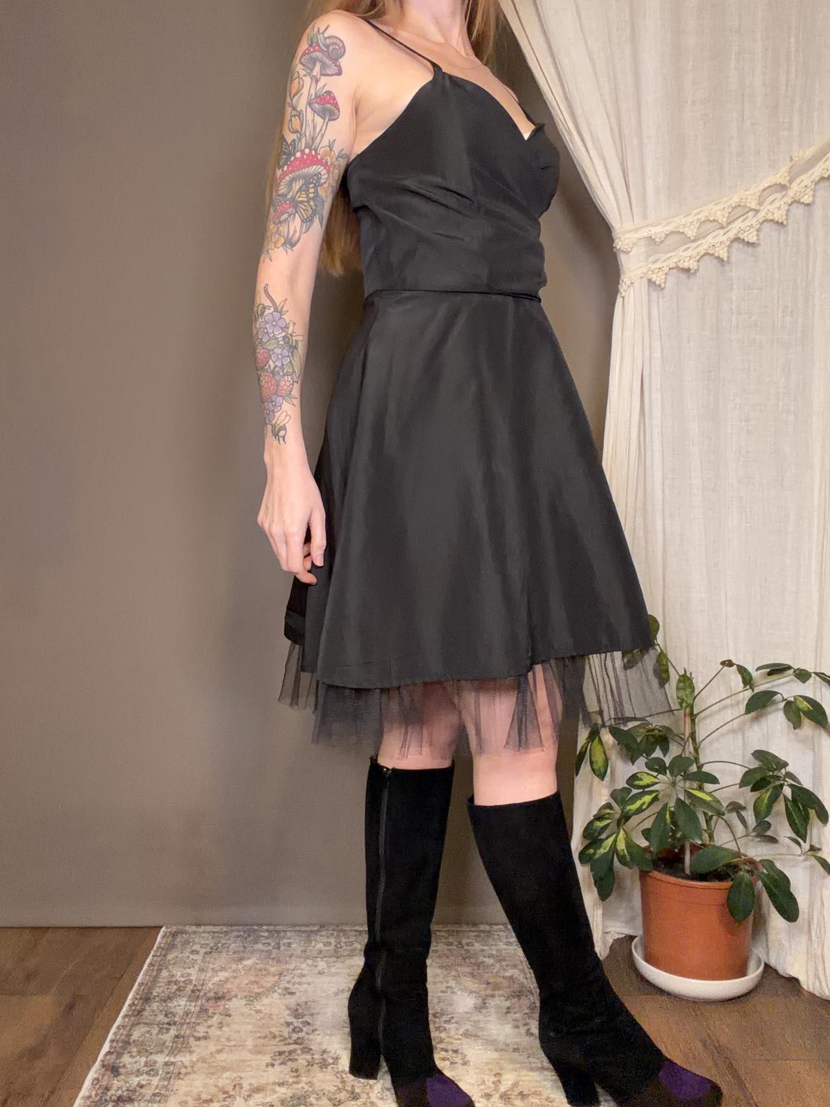 Vintage 1980s Party Dress Black Sleeveless Dress with Tulle Hem Size 10