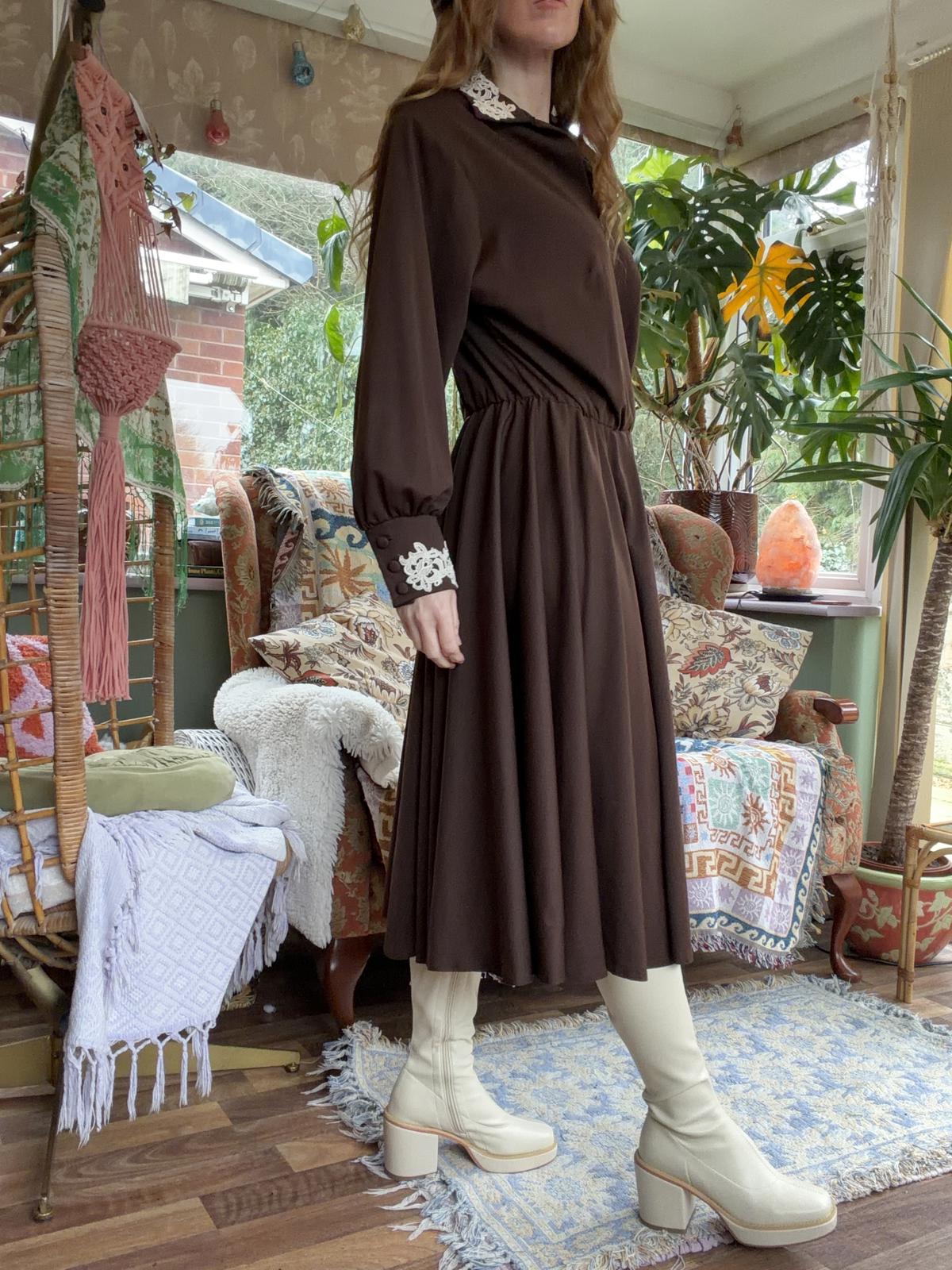 Vintage 1970s Formal Dress With Embroidered Collar And Long Sleeves Brown 18-20