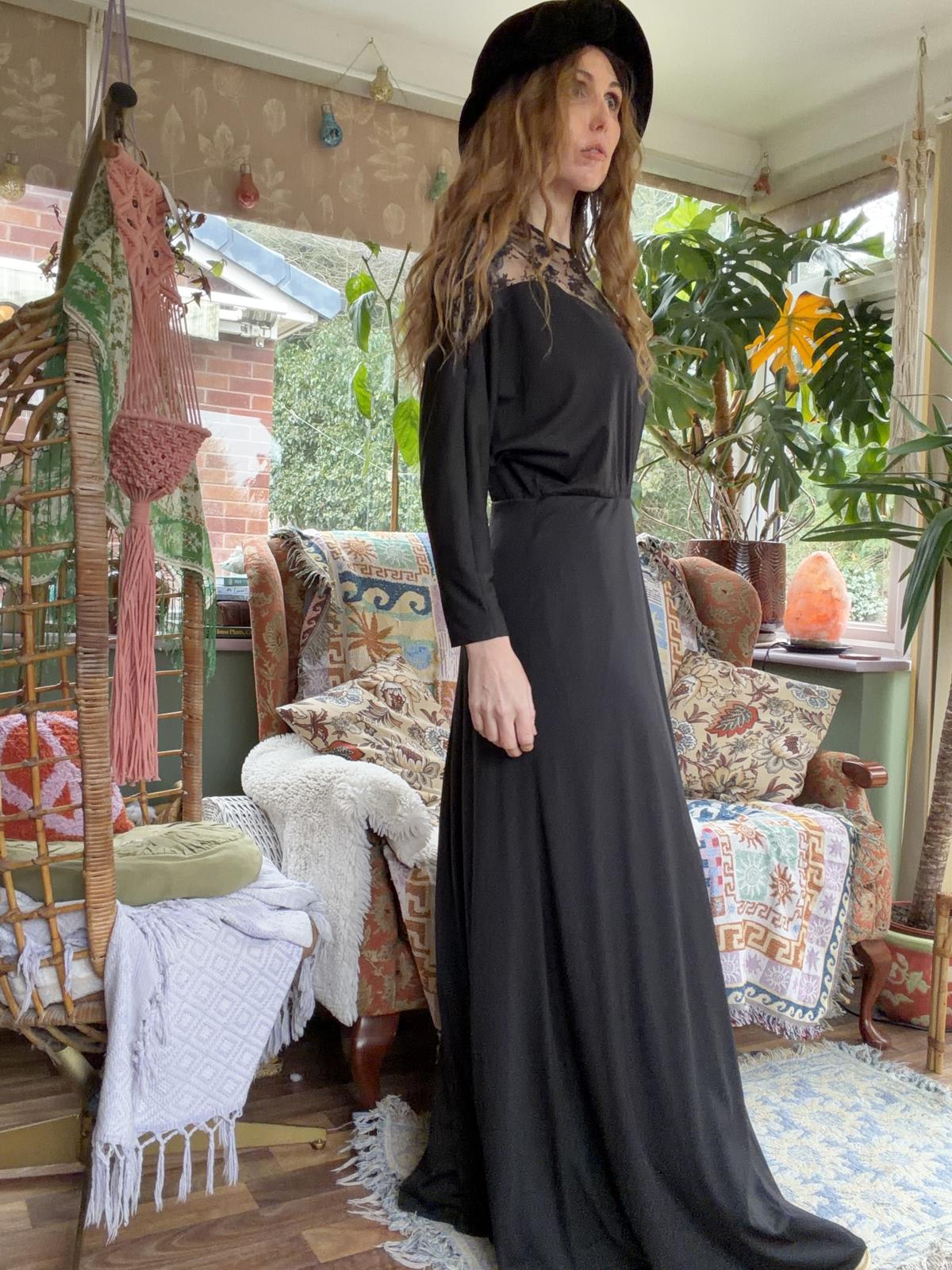 Vintage 1970s Maxi Dress Long Batwing Sleeves And Lace Detail Black Size 10