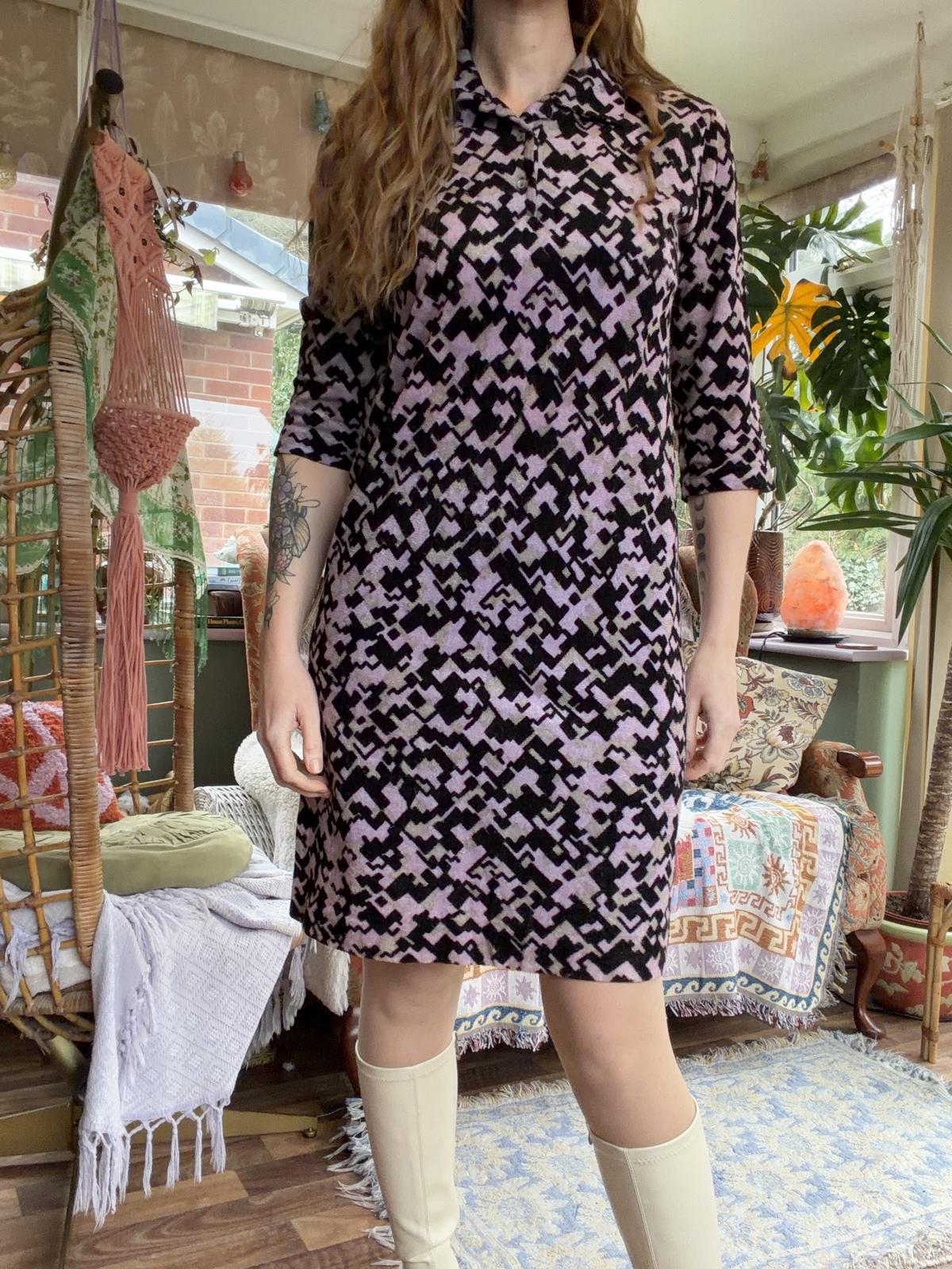 vintage 1960s mod dress gogo dress with collar and abstract print size 14 purple
