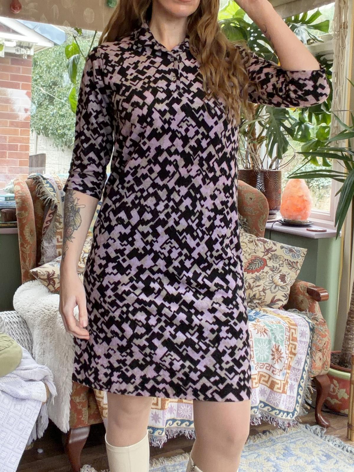 vintage 1960s mod dress gogo dress with collar and abstract print size 14 purple