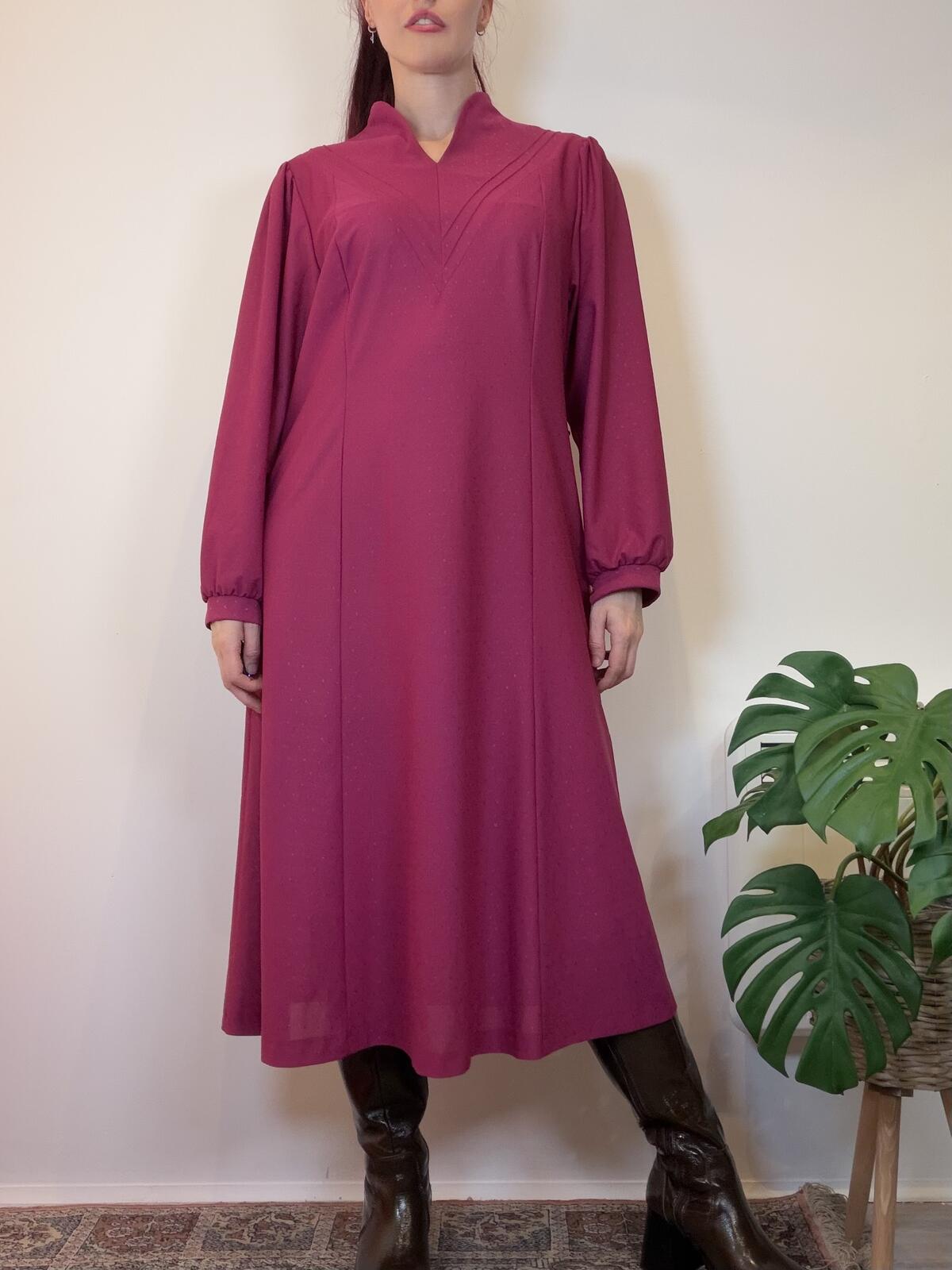 Vintage 19970s Day Dress Long Sleeve Midi Dress in Burgundy Size 16 to 18