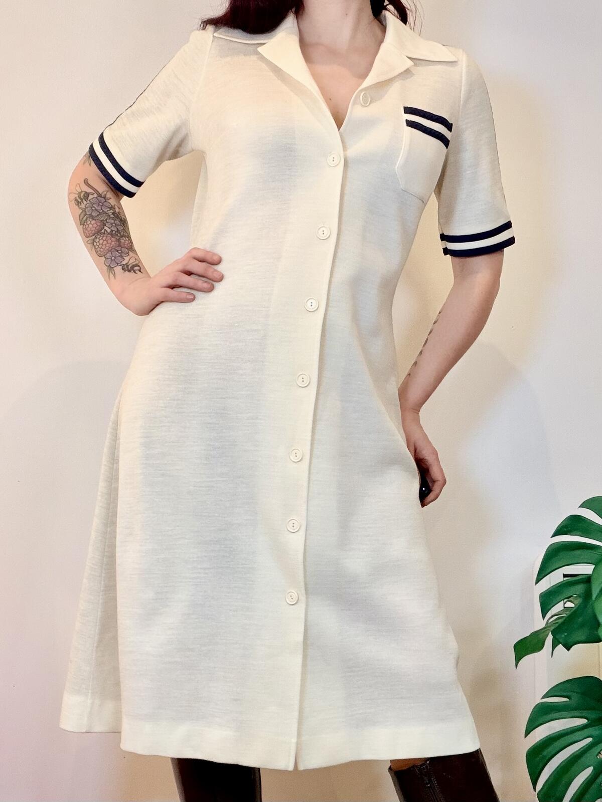 Vintage 1970s Shirt Dress Cream Button Front Dress with Navy Trim Size 14