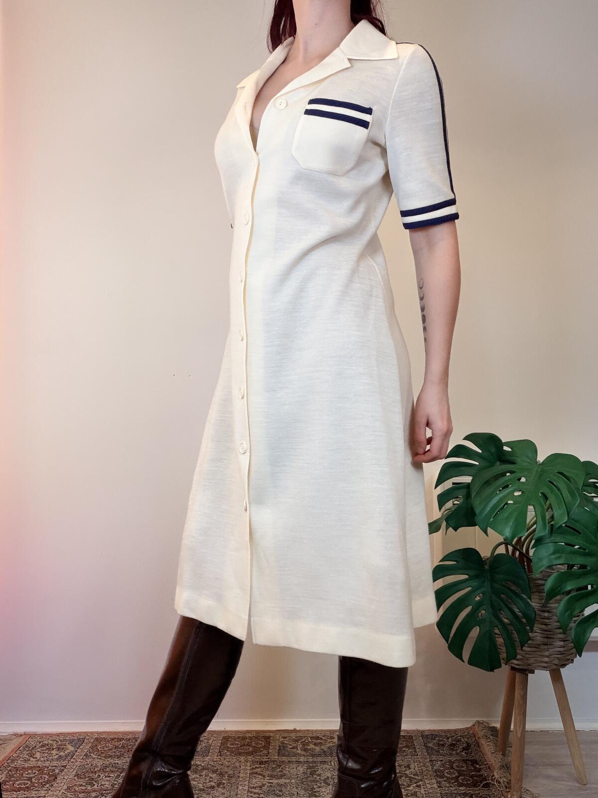 Vintage 1970s Shirt Dress Cream Button Front Dress with Navy Trim Size 14