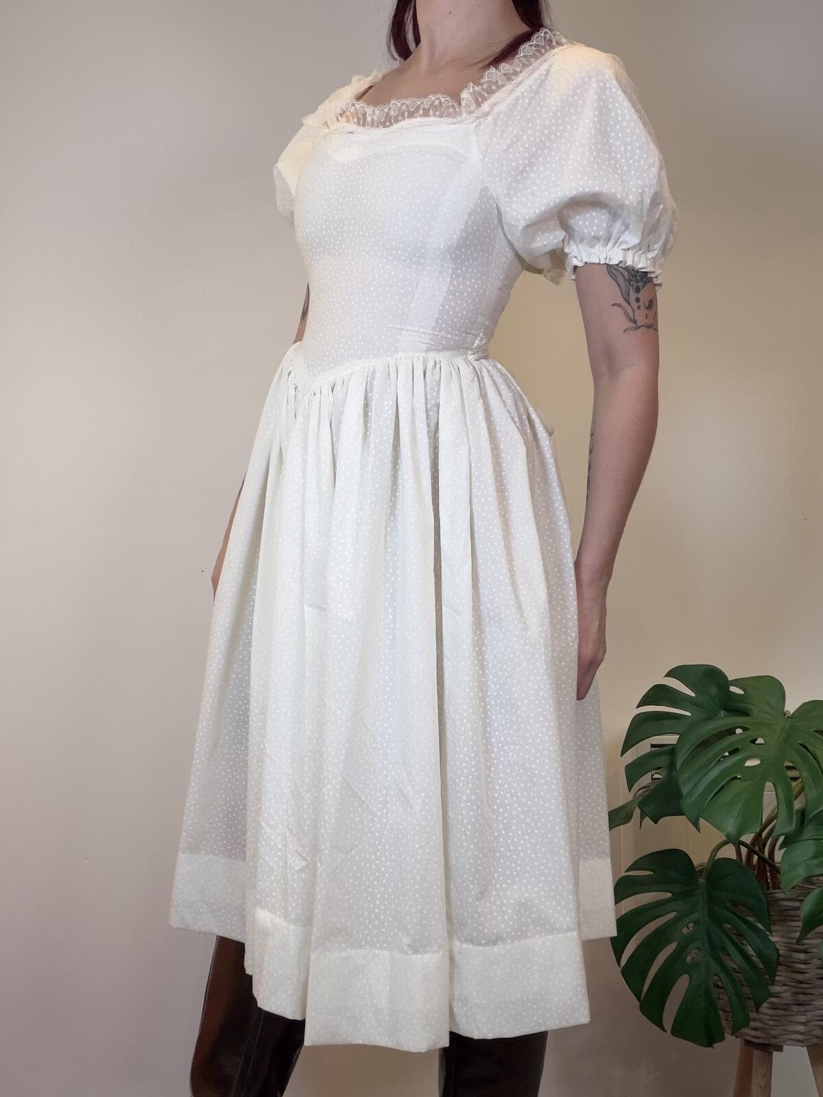 Vintage 1980s White Polka Dot Midi Dress with Puff Sleeves and Lace Trim Size 6