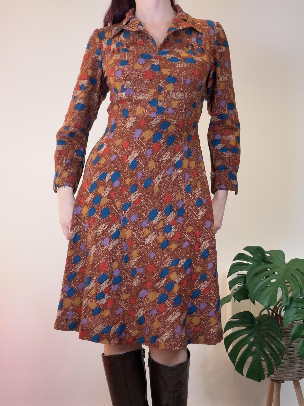 Vintage 1970s shirt Dress Brown Patterned Long Sleeve Dress Size 12