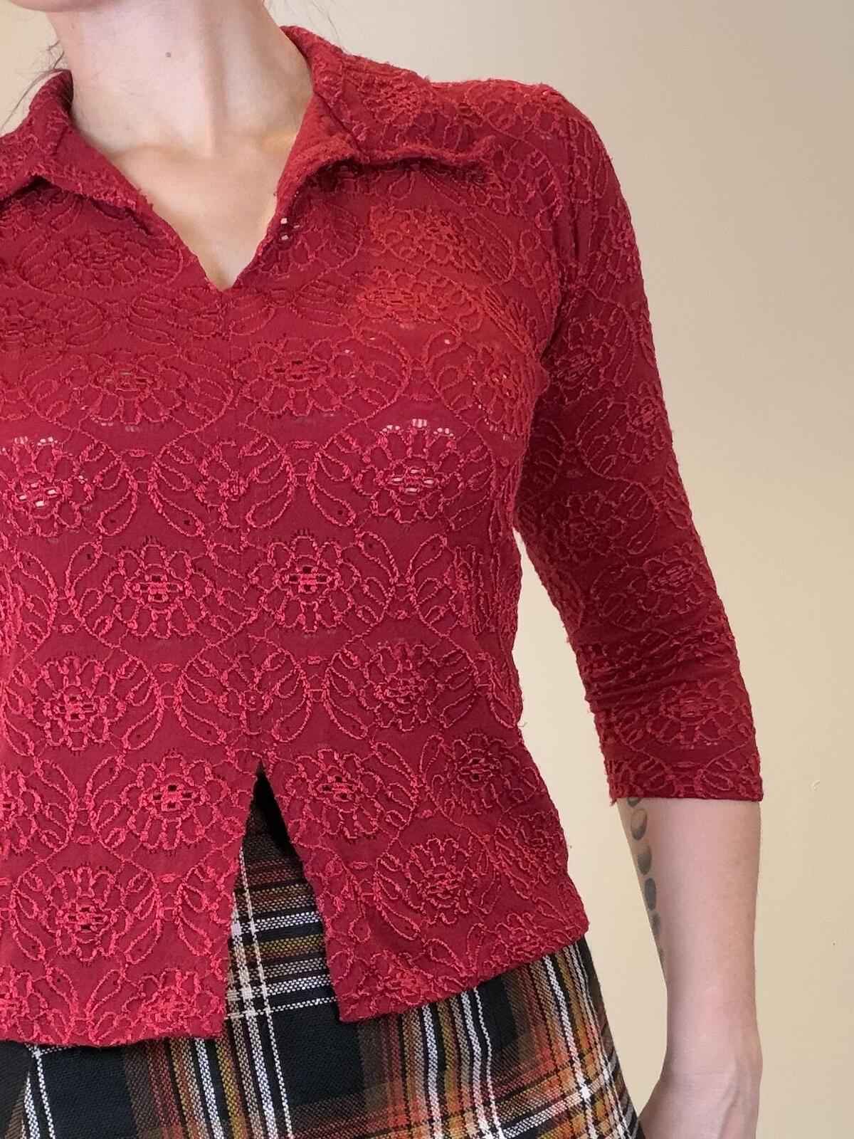 Vintage Y2k Red Lace Blouse Collared 3/4 Sleeve Top with Front Slit Size 10