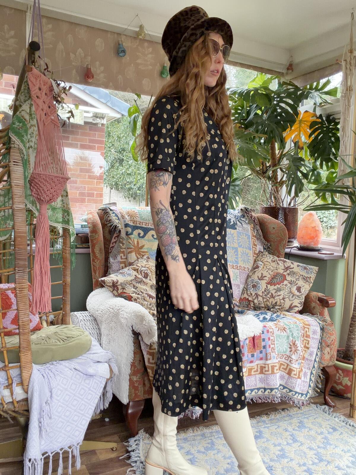 Vintage 1980s shirt Dress Black Midi Dress with Beige Polka Dots Size 18