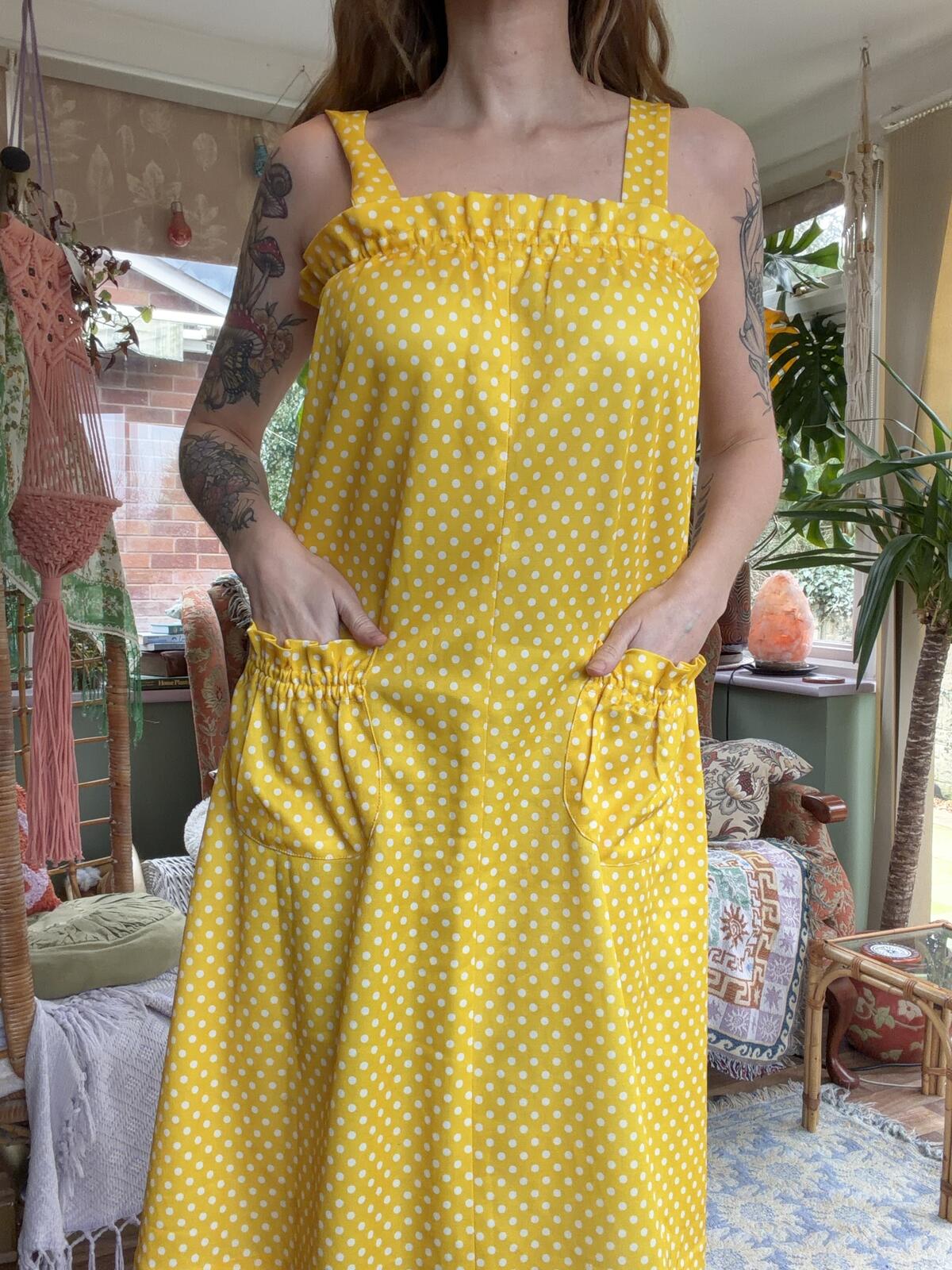 Vintage 1960s Beach Dress Size 10 Yellow Polka Dot Sleeveless Dress with Pockets