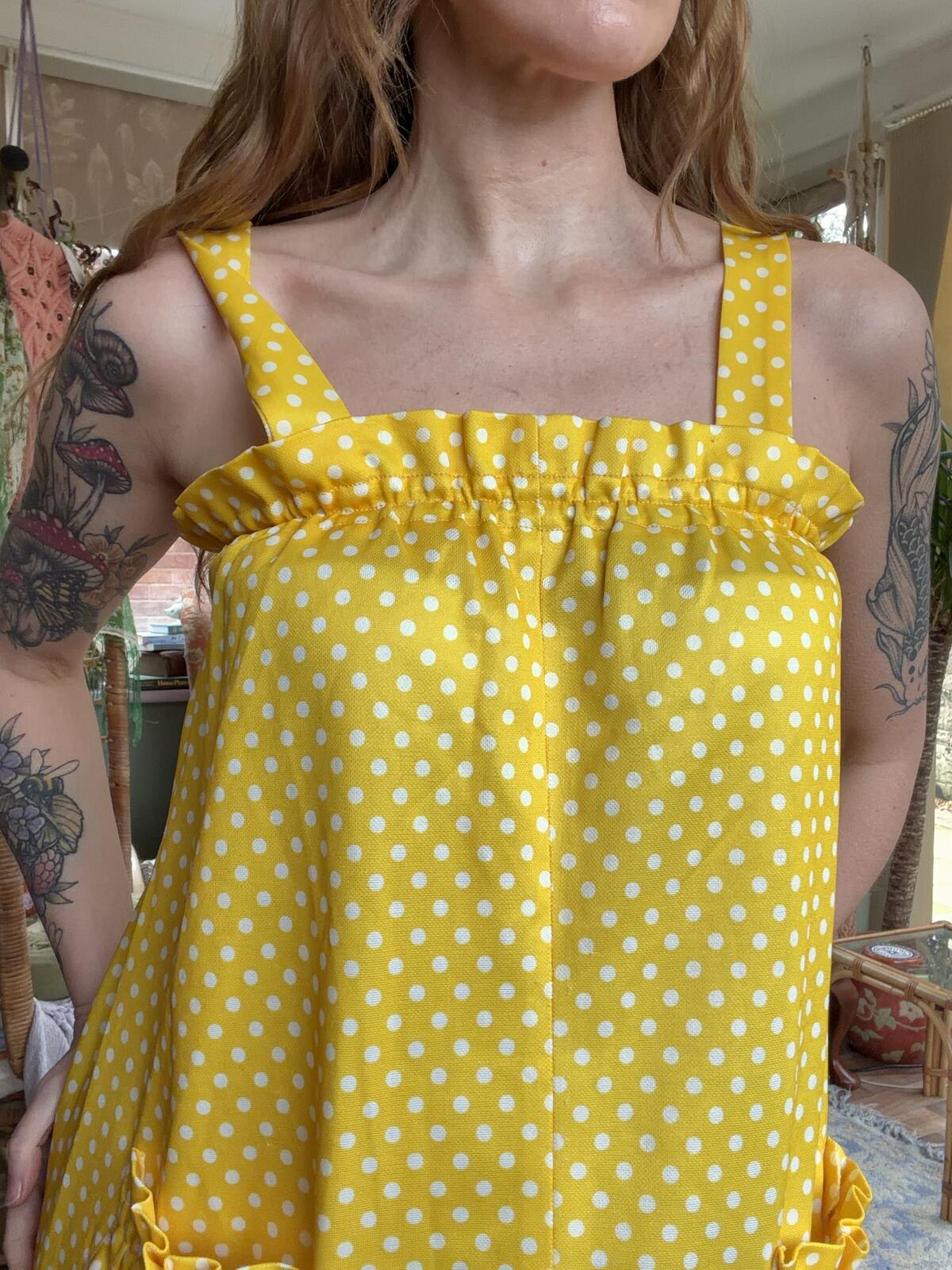Vintage 1960s Beach Dress Size 10 Yellow Polka Dot Sleeveless Dress with Pockets