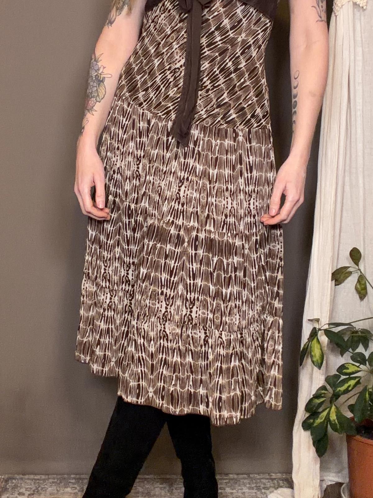 Vintage Y2K Summer Dress Brown Patterned Midi Dress with Tie Waist Size 10