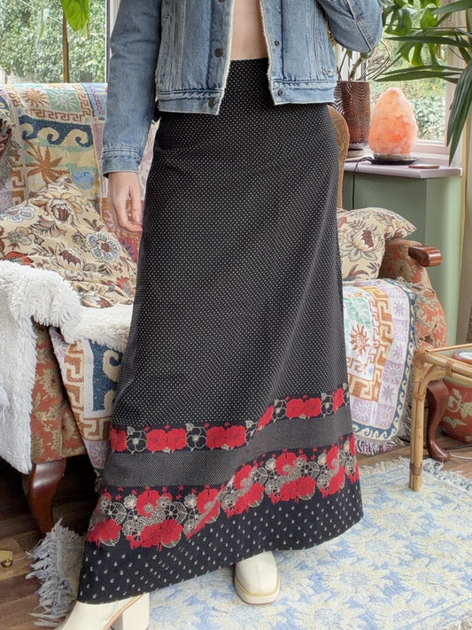 Vintage 1970s Maxi Dress Black with Red Floral Border Cottagecore Detail Size 10