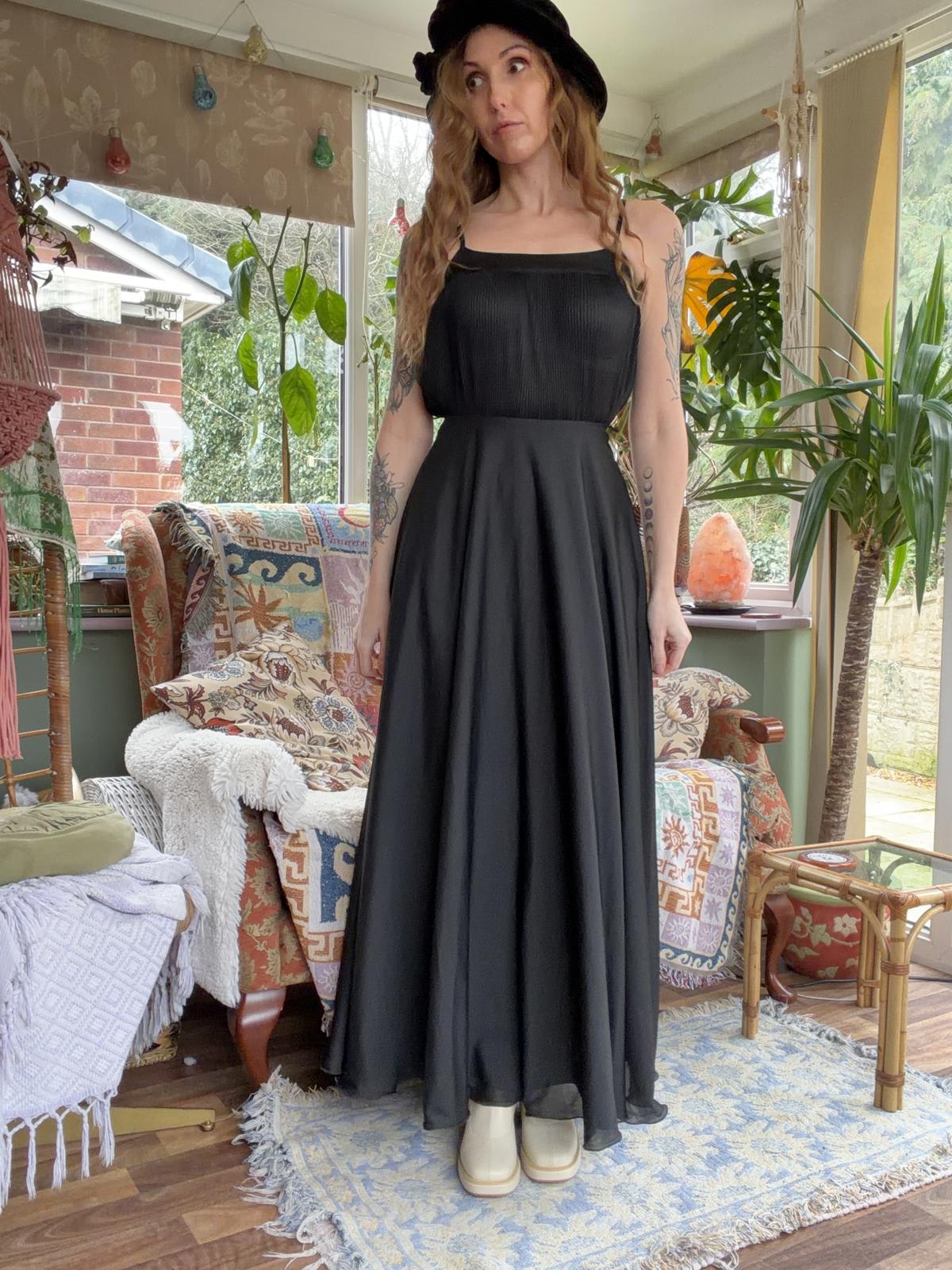 Vintage 1970s Maxi Dress Long Floaty Tie Waist Pleated sheer Bodice Black Size 8