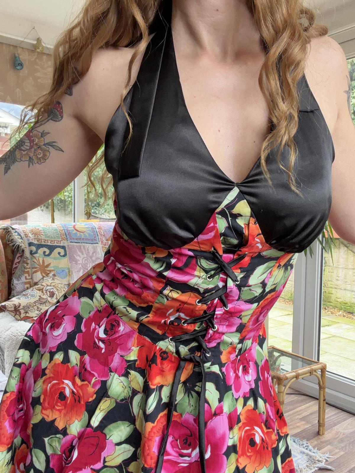 Vintage Y2K Summer Dress Halterneck Corset Floral Frilly Dress Pink Size 8