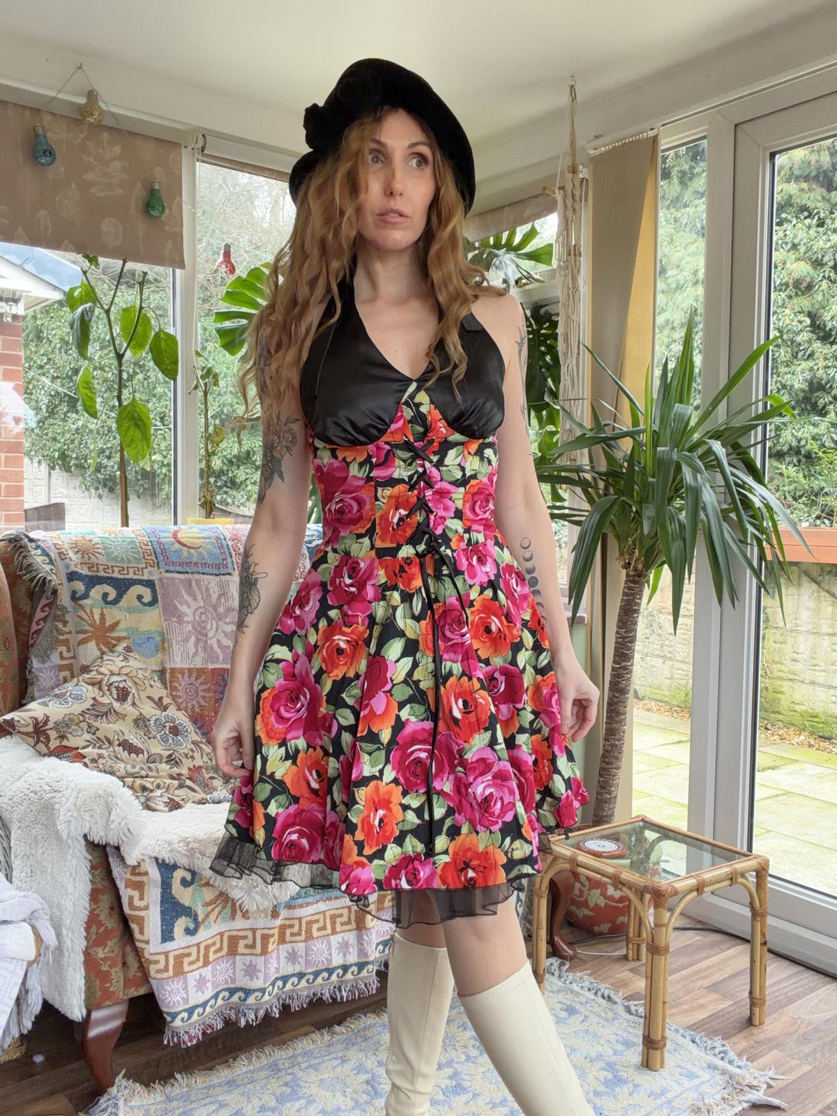 Vintage Y2K Summer Dress Halterneck Corset Floral Frilly Dress Pink Size 8