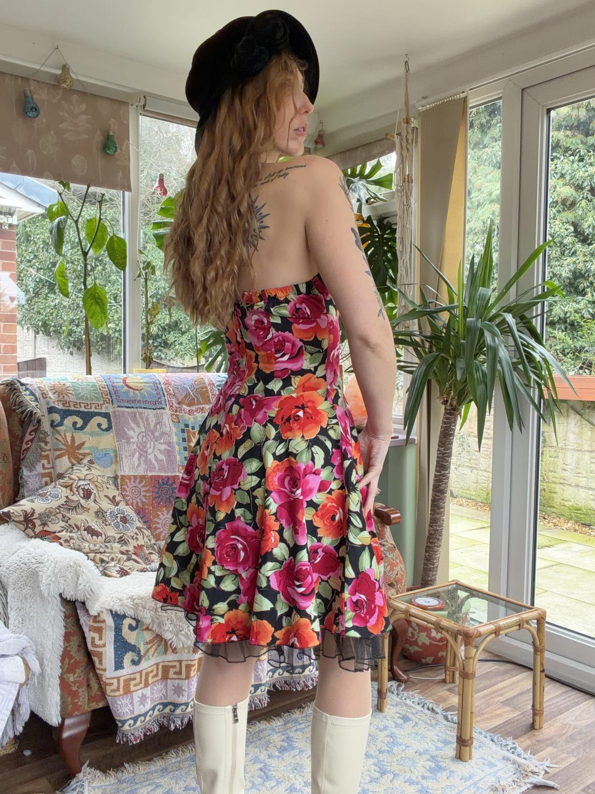 Vintage Y2K Summer Dress Halterneck Corset Floral Frilly Dress Pink Size 8