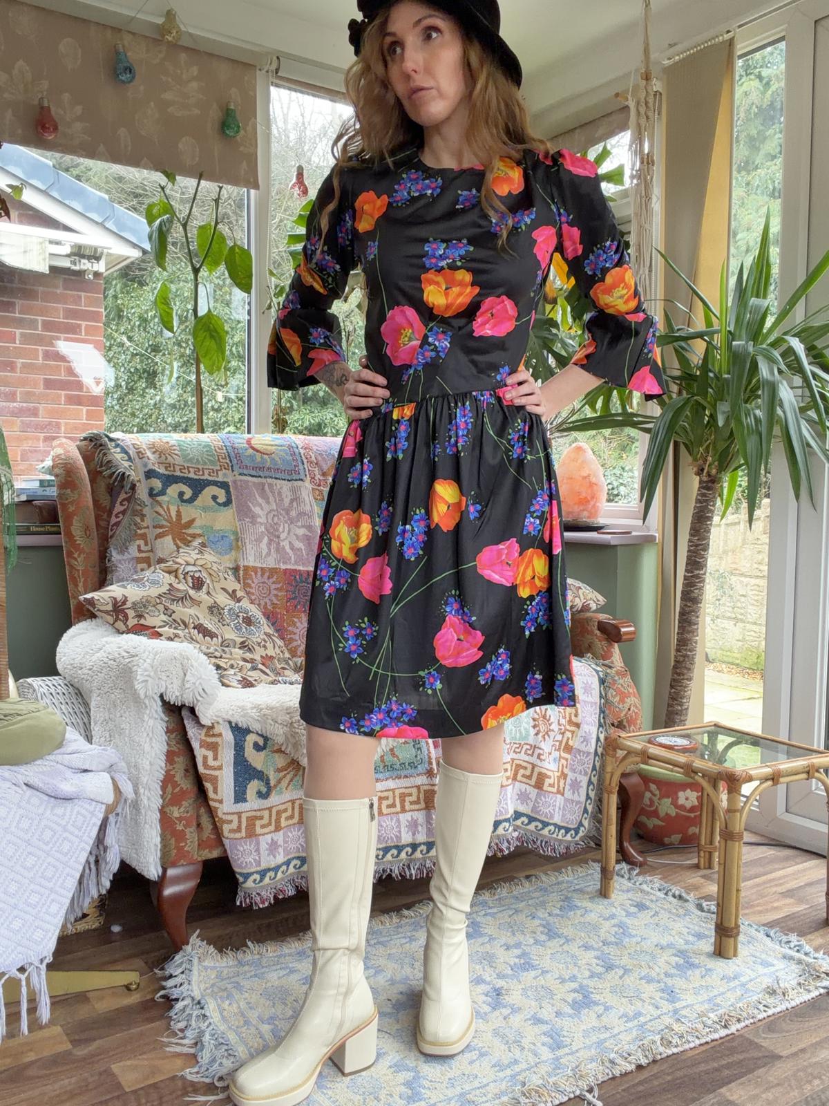 Vintage 1980s Floral Dress Flared Sleeve Assymetric Drop Waist Summer Dress 14