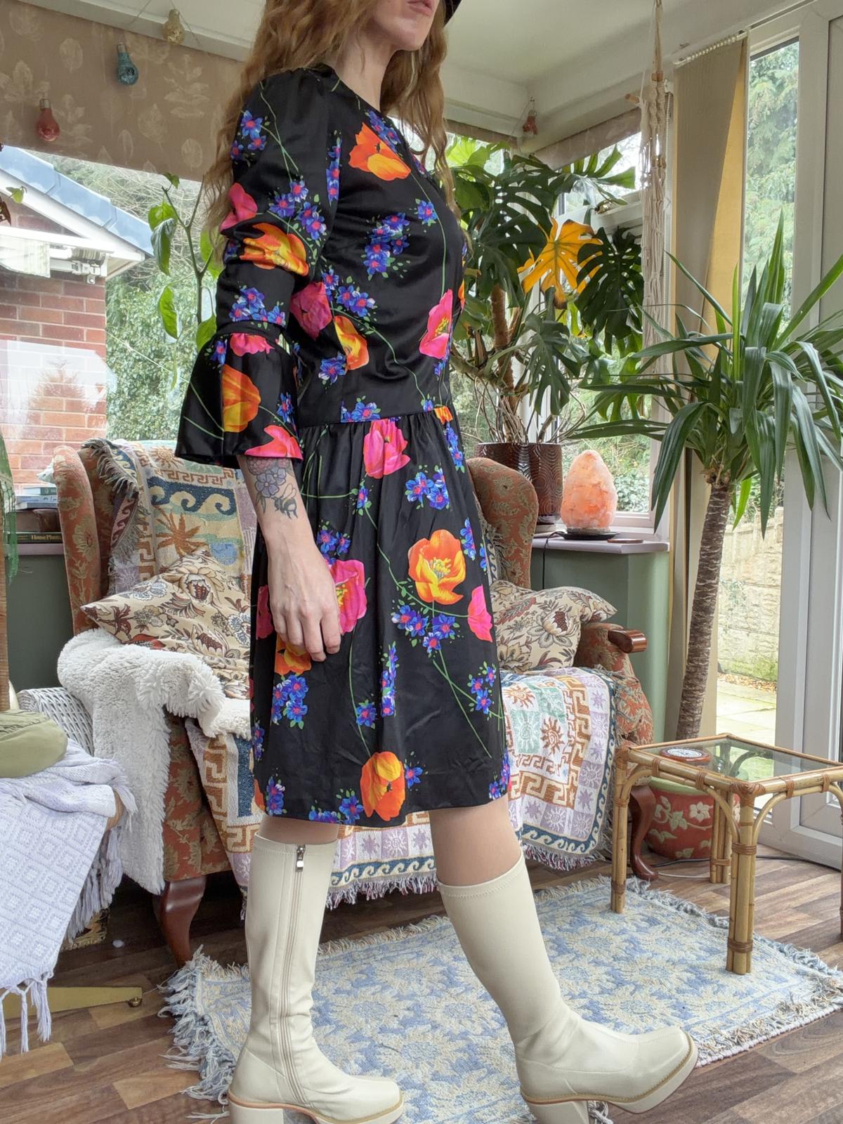 Vintage 1980s Floral Dress Flared Sleeve Assymetric Drop Waist Summer Dress 14