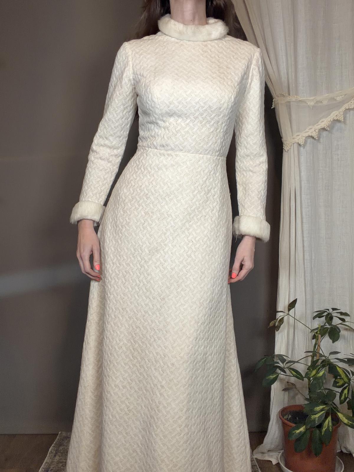 Vintage 1960s Knit Maxi Dress Cream Long Sleeve High Neck Faux Fur Cuffs S 6 8