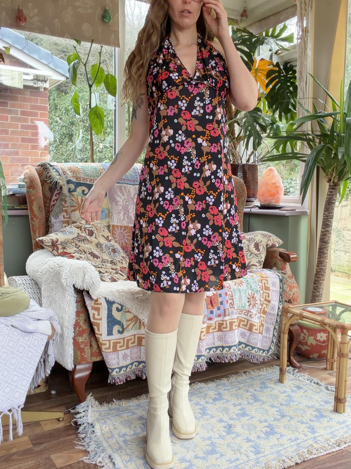 Vintage Halter neck Backless Dress Short Floral Summer Babydoll Dress Size 10