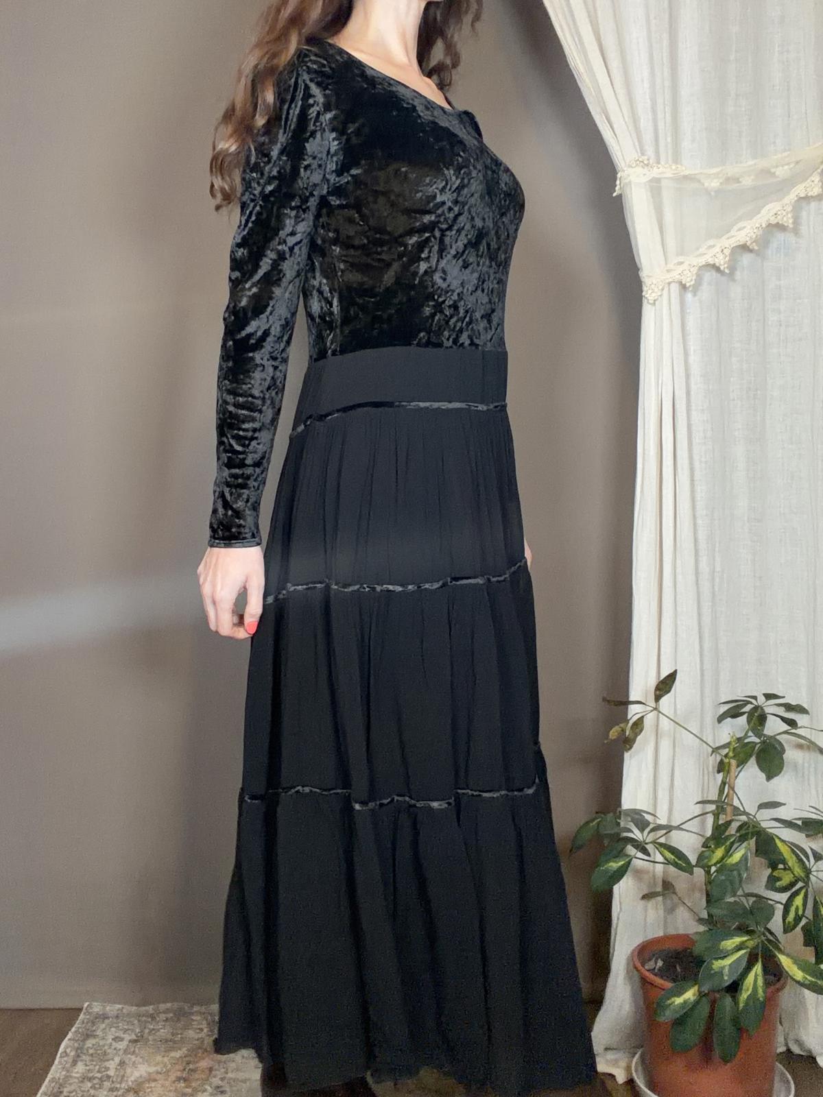 Vintage 1990s Velvet Dress Long Sleeve Tiered Skirt By Amuleti Black Size 14 16