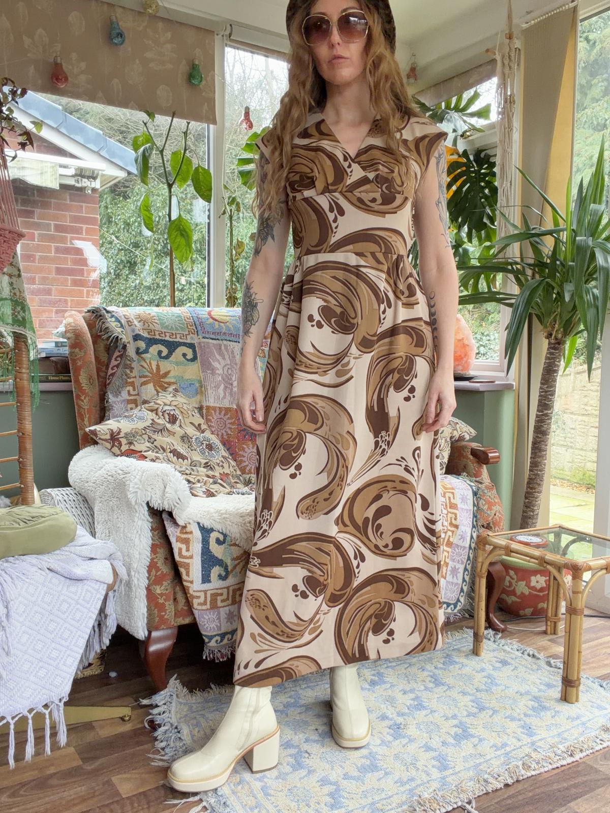 Vintage 1970s Maxi Dress Psychedelic Hippie Pattern By DK Modern Brown Size 10
