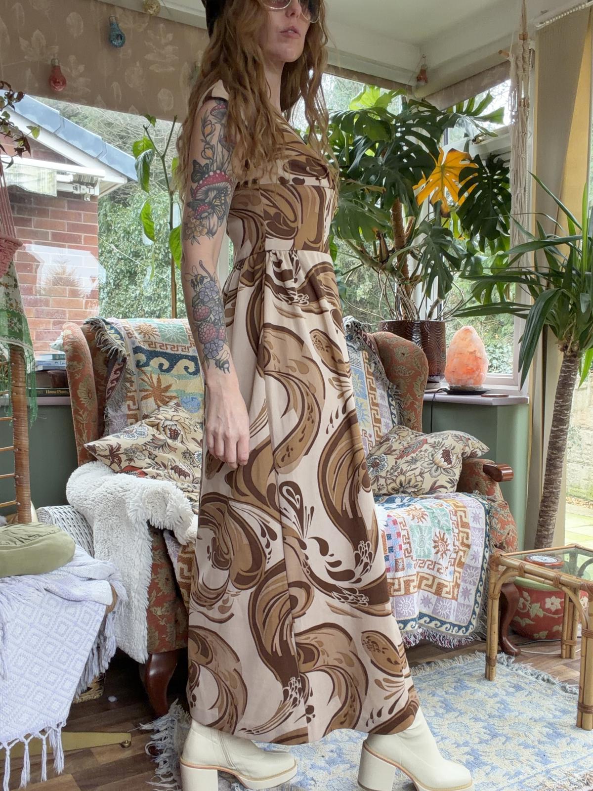 Vintage 1970s Maxi Dress Psychedelic Hippie Pattern By DK Modern Brown Size 10