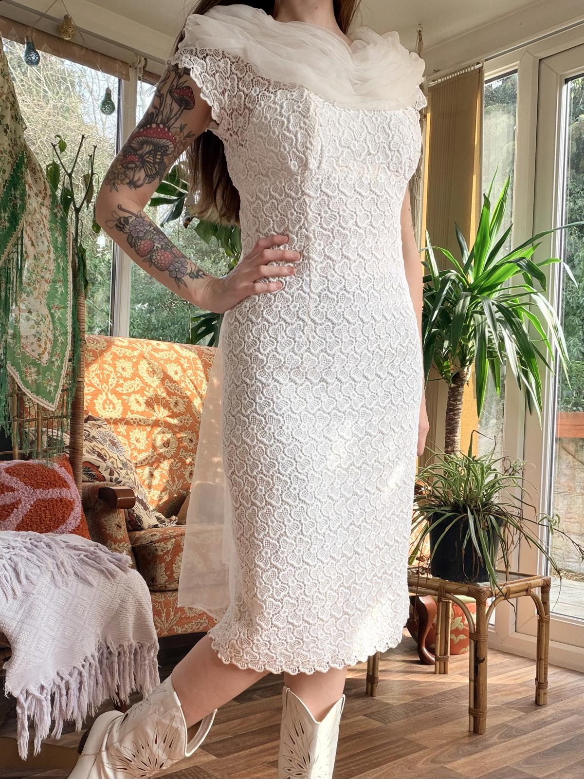 Vintage 1950s Lace Dress with Sheer Scarf fitted wiggle pencil Dress size 10
