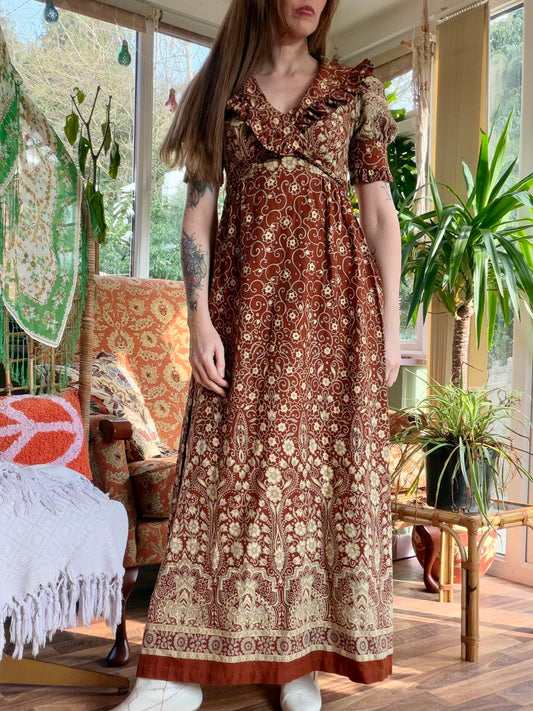 Vintage 1970s Maxi Dress 100% Cotton Brown Cream Floral with Ruffle Detail 8