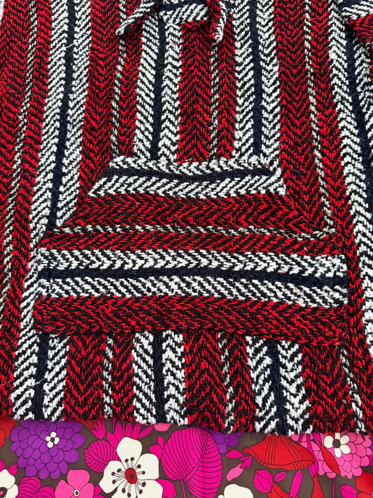 Mexican Baja Hoodie Pullover Hippie Boho Festival Jumper Size M Red Black