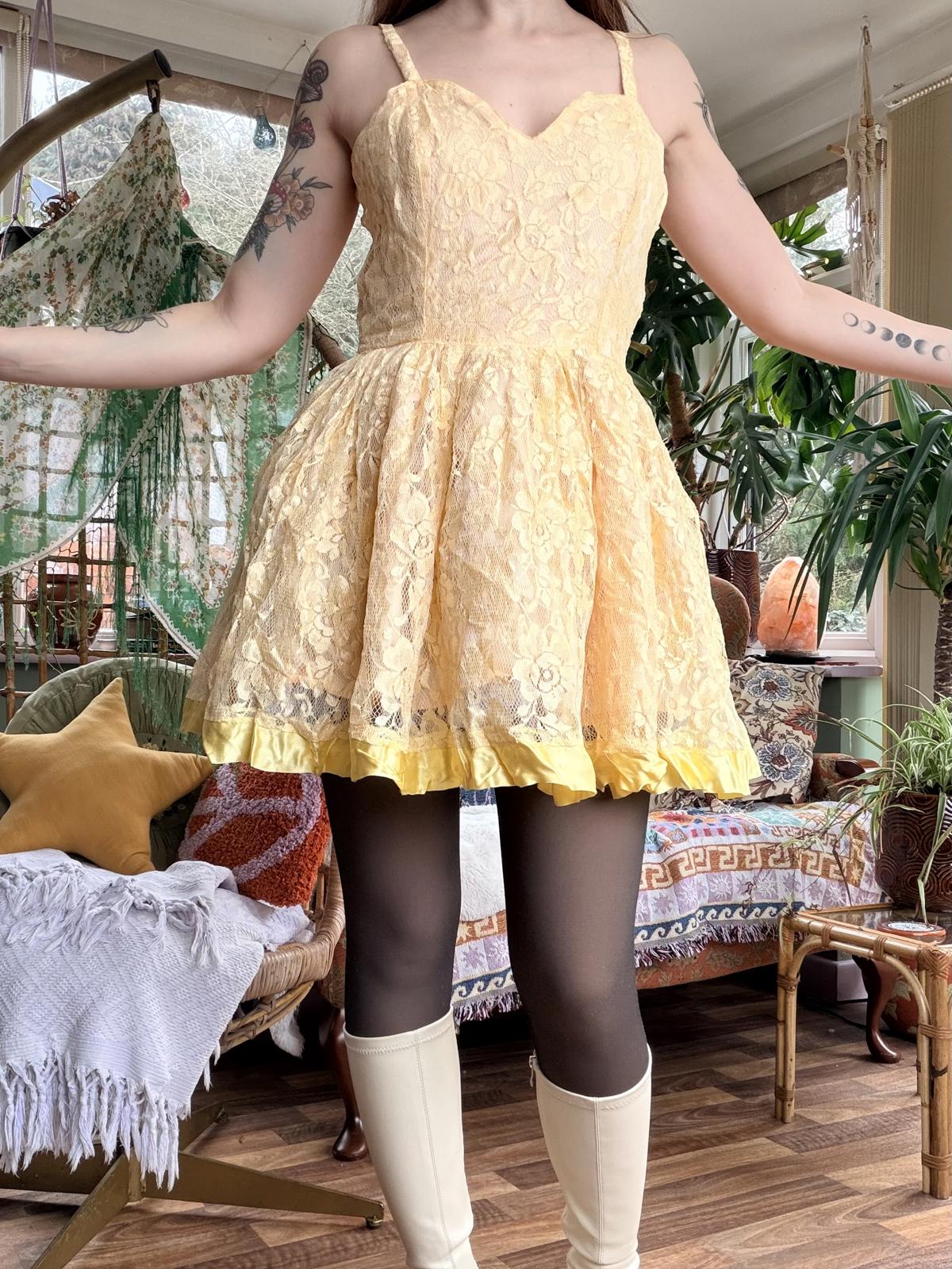 Vintage 1980s Party Dress Yellow Lace Mini Dress with Spaghetti Straps Size 12