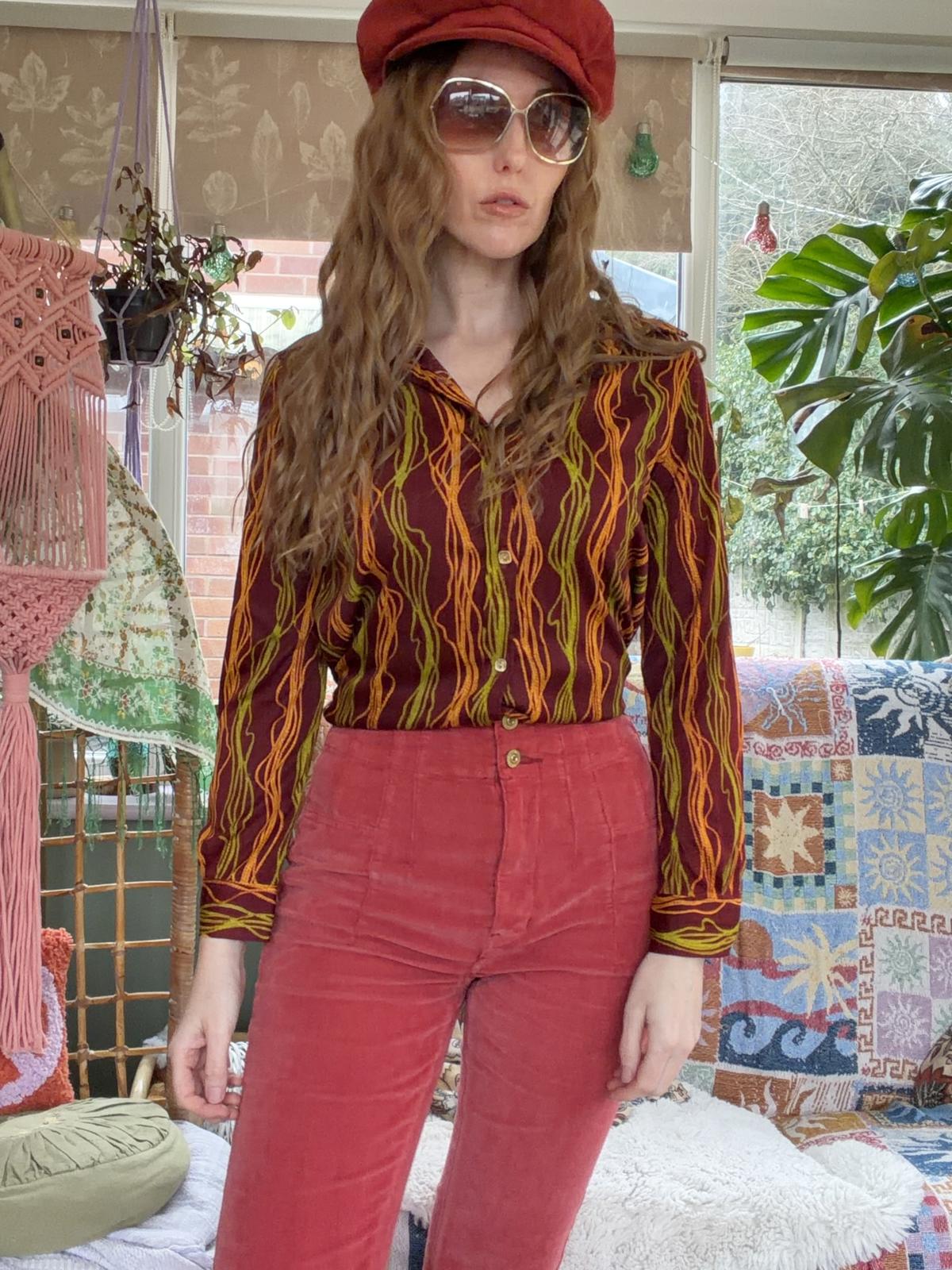 Vintage 1980s Abstract Blouse Burgundy Red Long Sleeve Retro Shirt Size 14