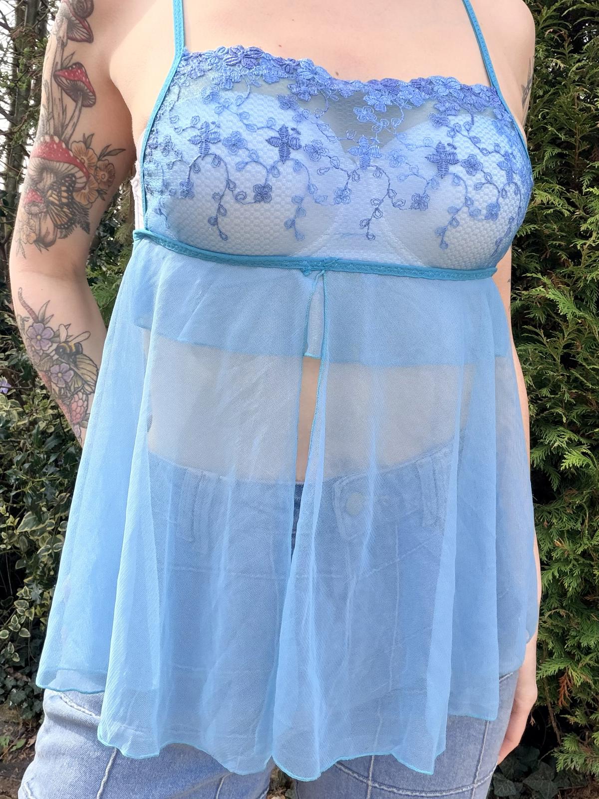 Vintage Y2K Babydoll Cami Top Sheer Lace Embroidered Vest Top Size 8
