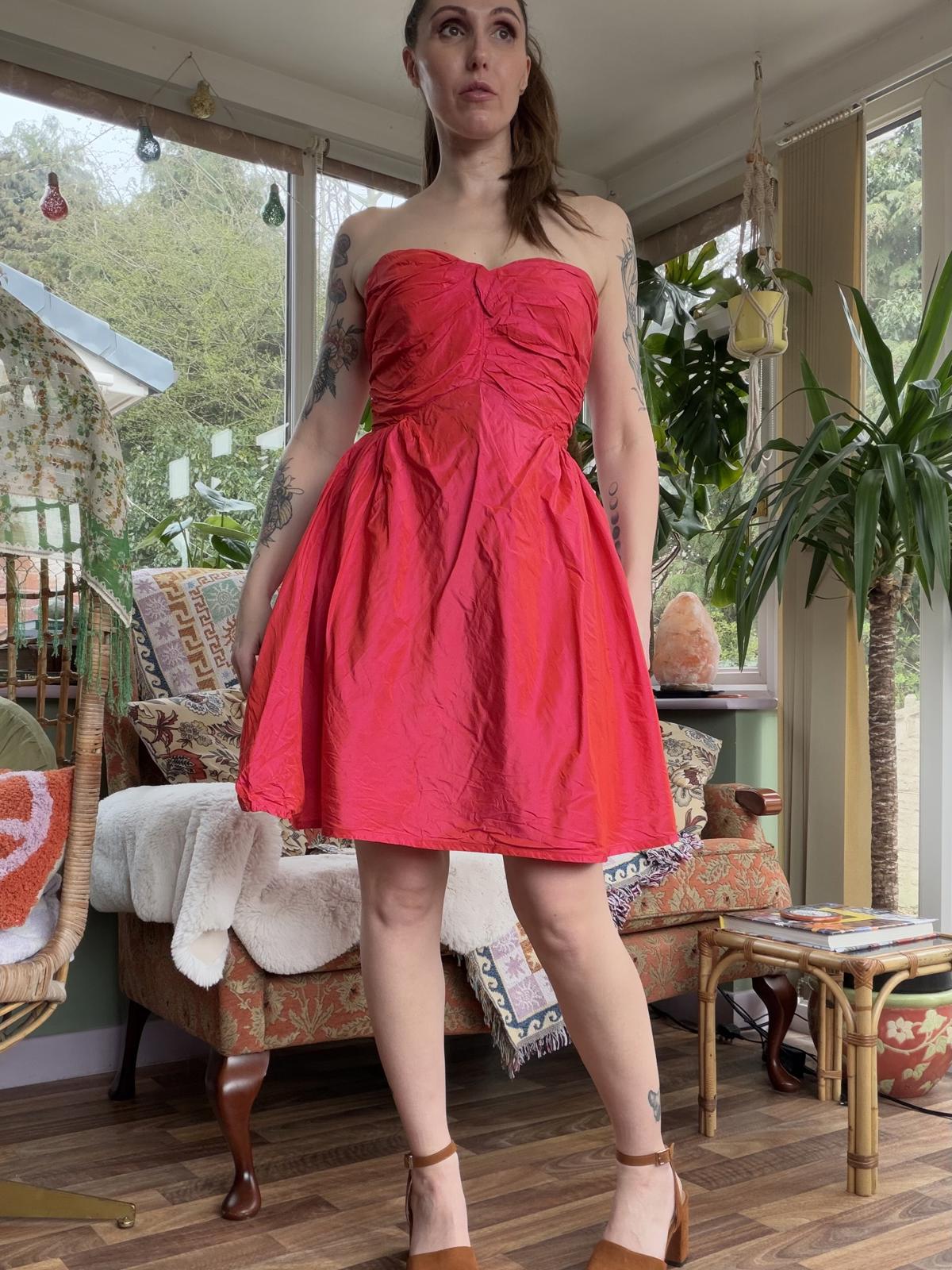 Vintage 1990s Party Dress 100% Silk Strapless Pink Mini Dress size 10