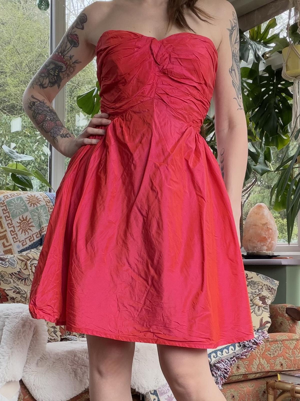 Vintage 1990s Party Dress 100% Silk Strapless Pink Mini Dress size 10