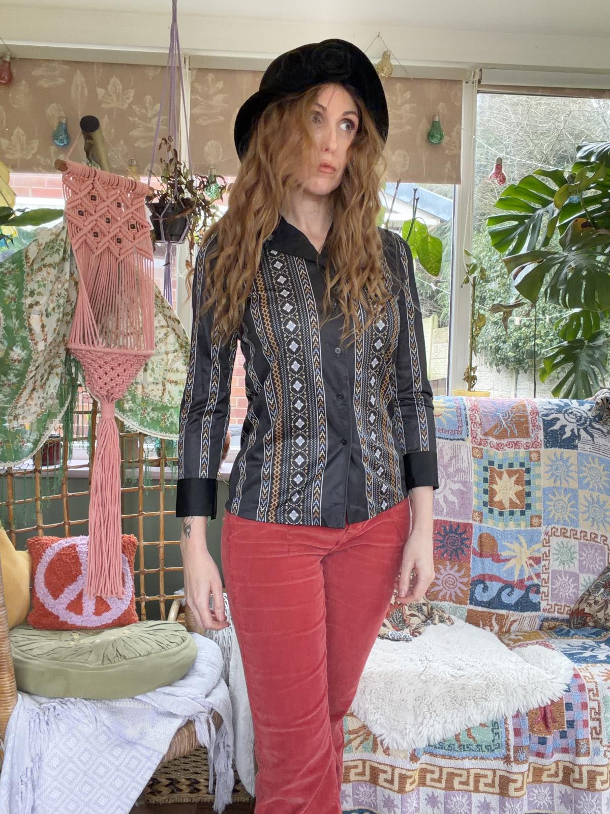 Vintage 80s Black Shirt Size 8 Retro Blouse Abstract Aztec Striped Long Sleeve