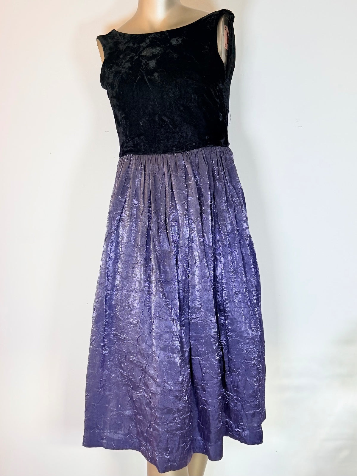 Vintage 1990s long dress girl whimsigoth velvet purple prom cocktail gown age 10