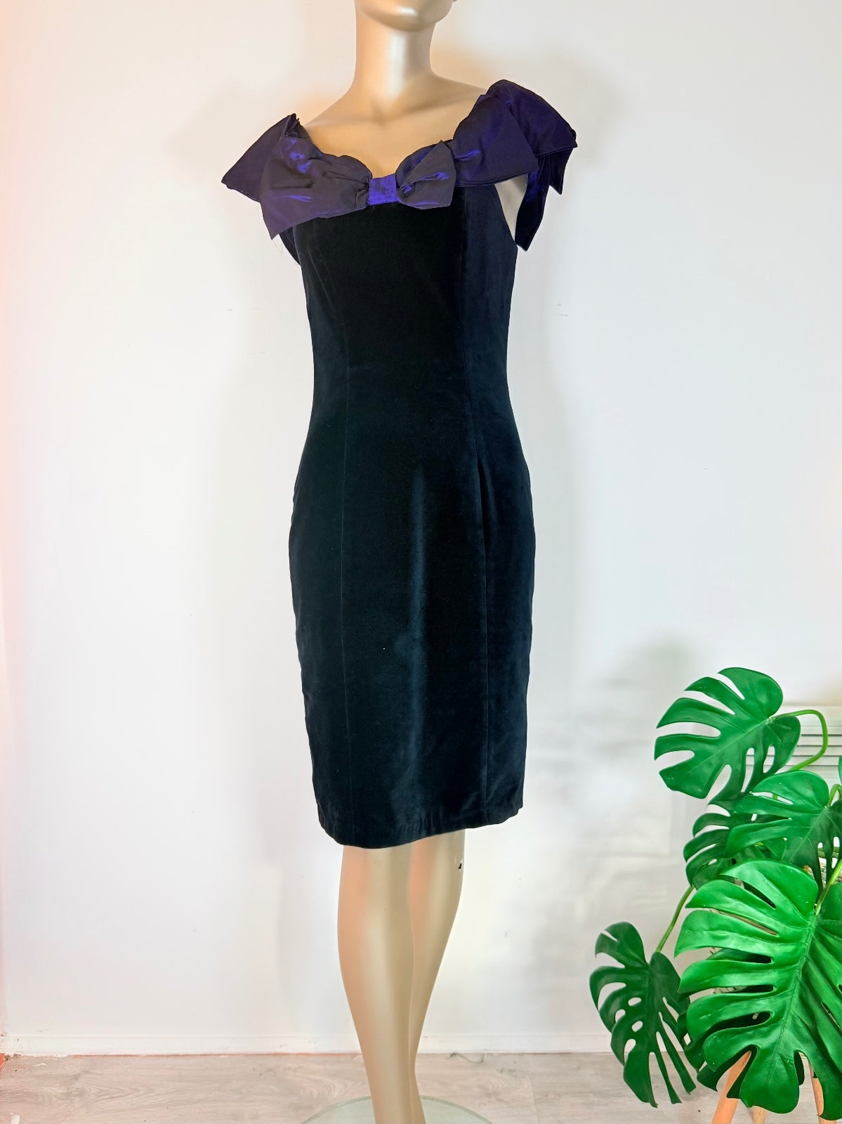 Vintage 1990s Cocktail Dress Black Velvet By Debut with Purple Bow Size 8