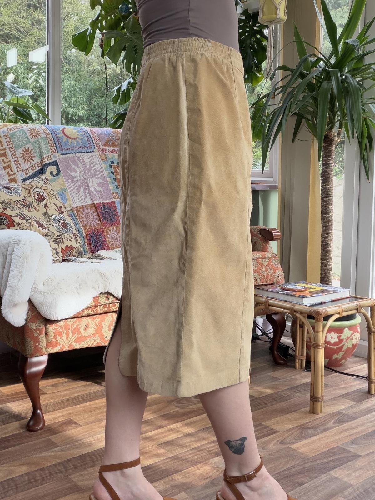 Vintage 1980s Suede Skirt Real Leather Tan Midi Skirt By Danier Size 12 to 14