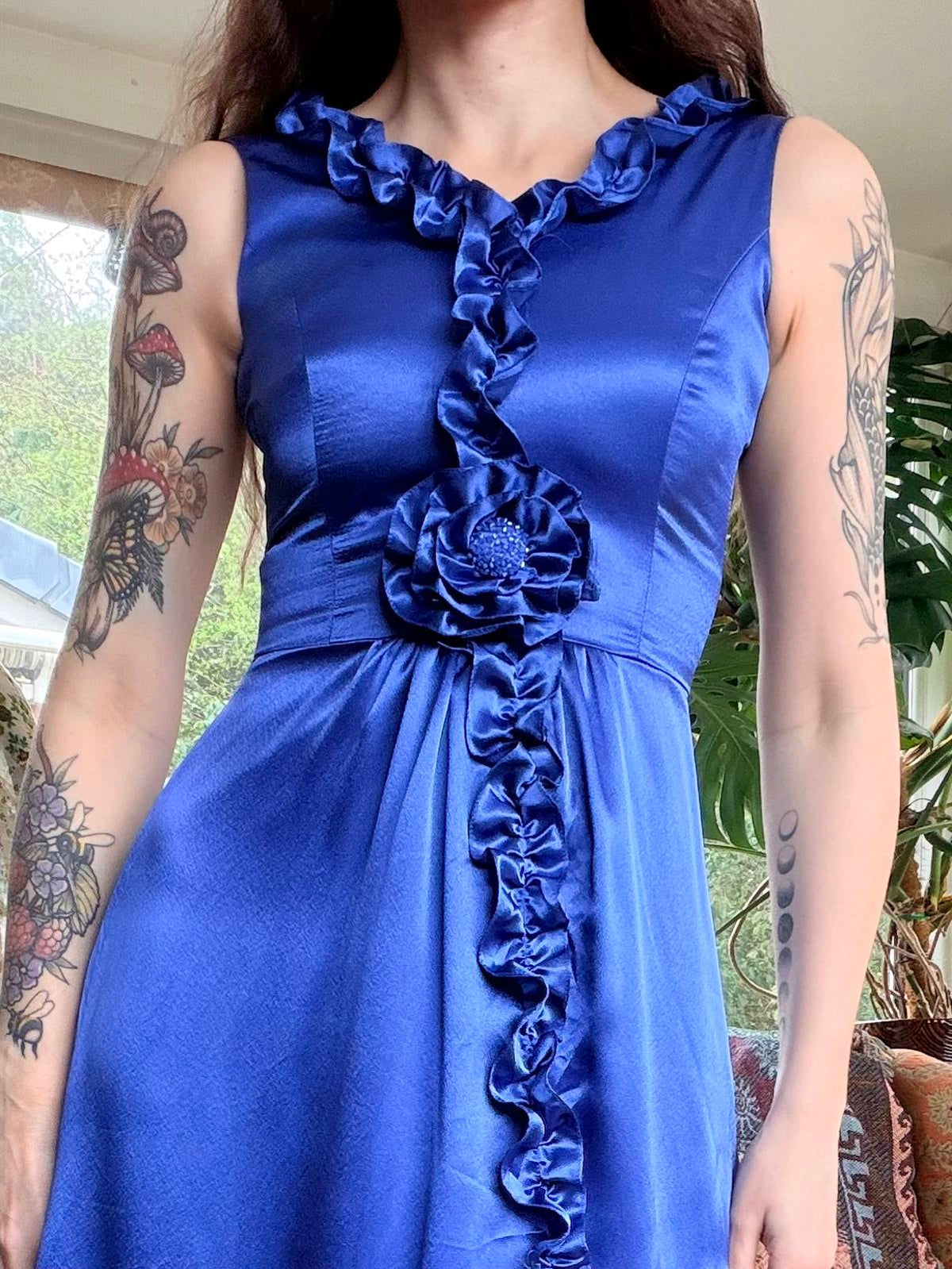 Blue Frilly Prom Dress Size 8 Maxi Cocktail Bridesmaids Dress with Ruffle Detail