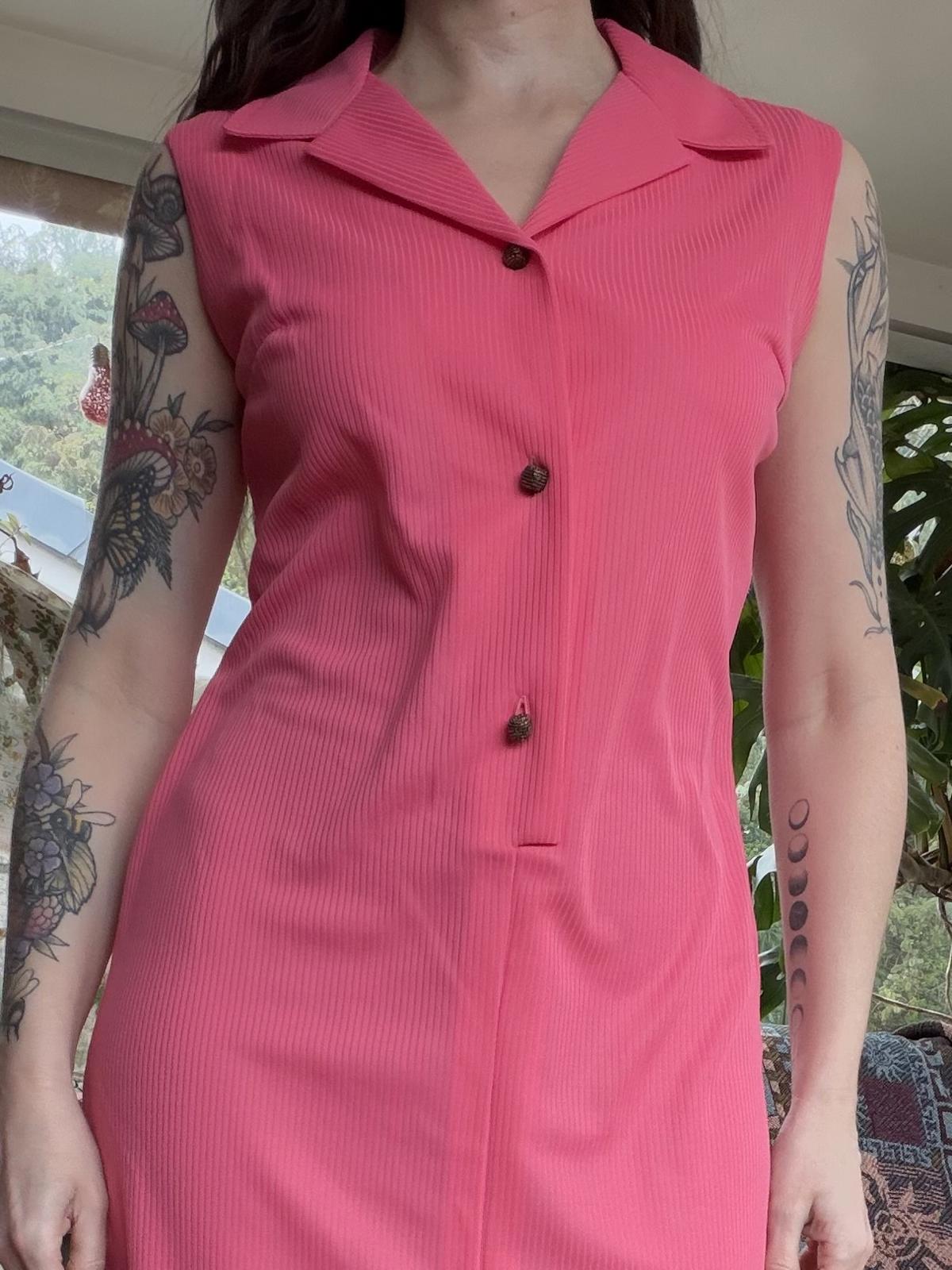 Vintage 1960s Shirt Dress Size 10 Sleeveless Pink Button Up Dress with Collar