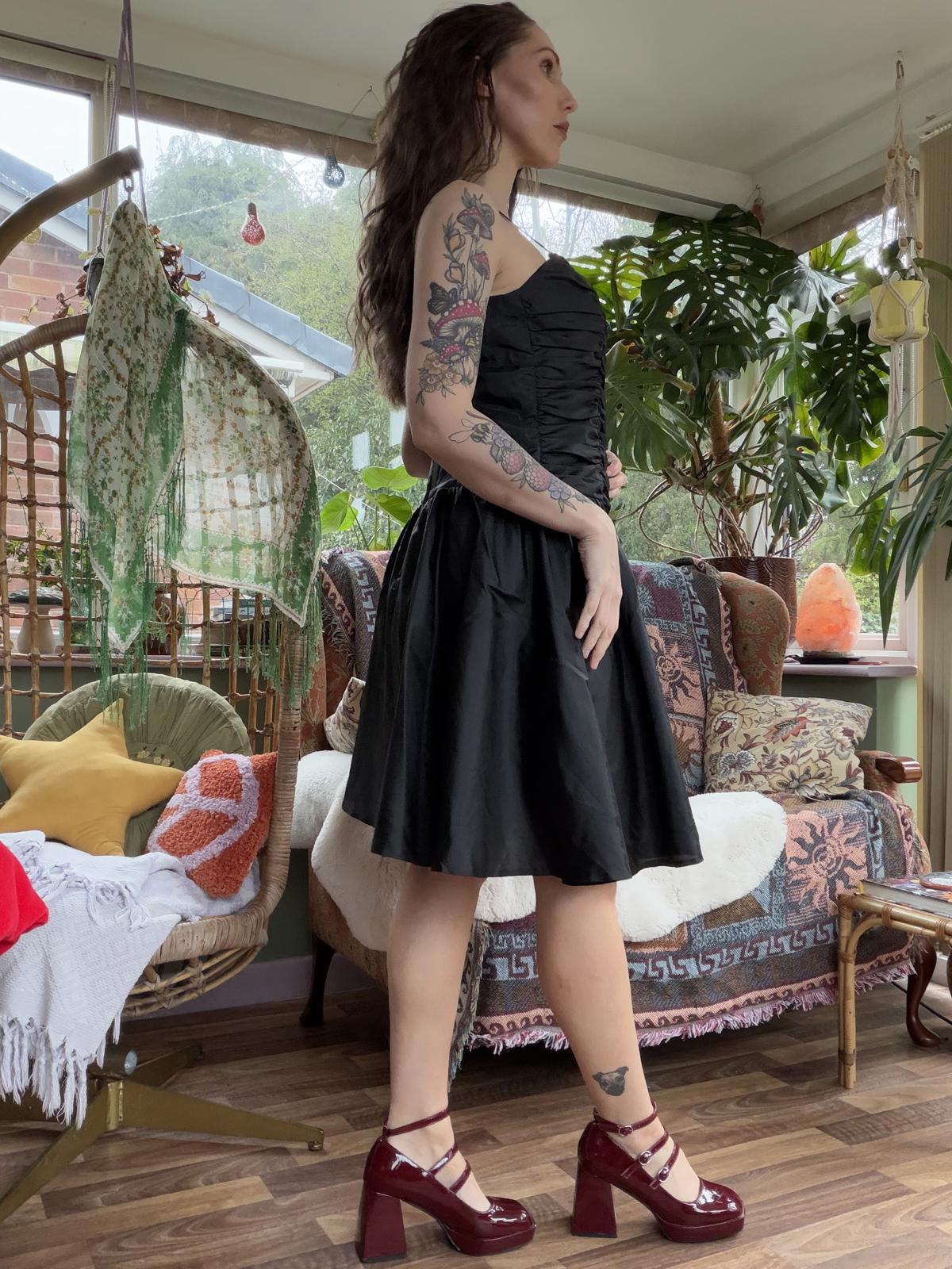 Vintage 1980s Party Dress Black Ruched Spaghetti Strap Dress Size  12