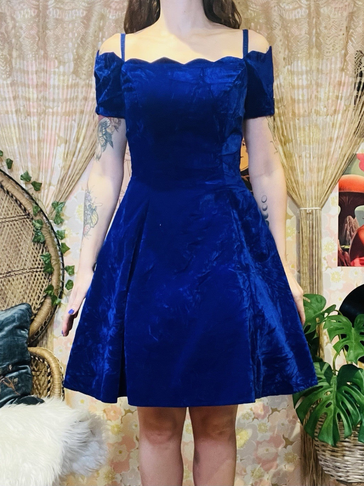 Vintage 1990s Party Dress Velvet Scallop Off Shoulder Neck A Line Fit Purple 10