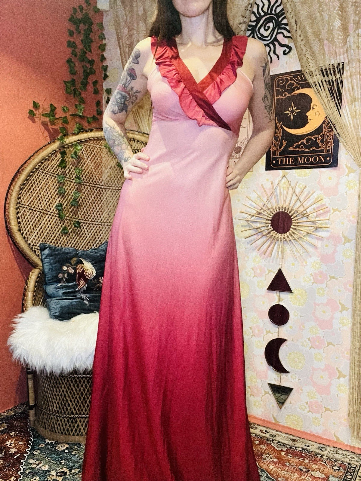 Vintage 70s Cocktail Dress Size 8 Retro Frilly Slinky Evening Gown Ombre Pink