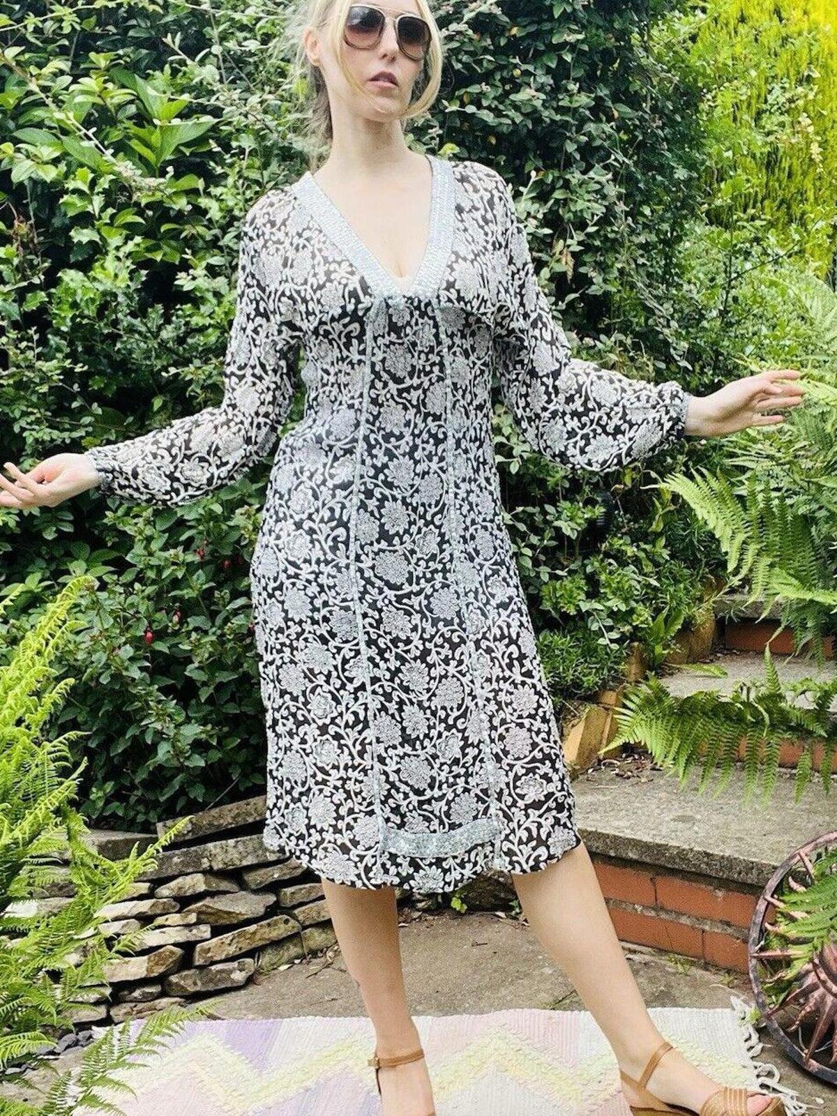 Monsoon Beach Cover Up Shear With Floral Print And Sequin Detail Size 8