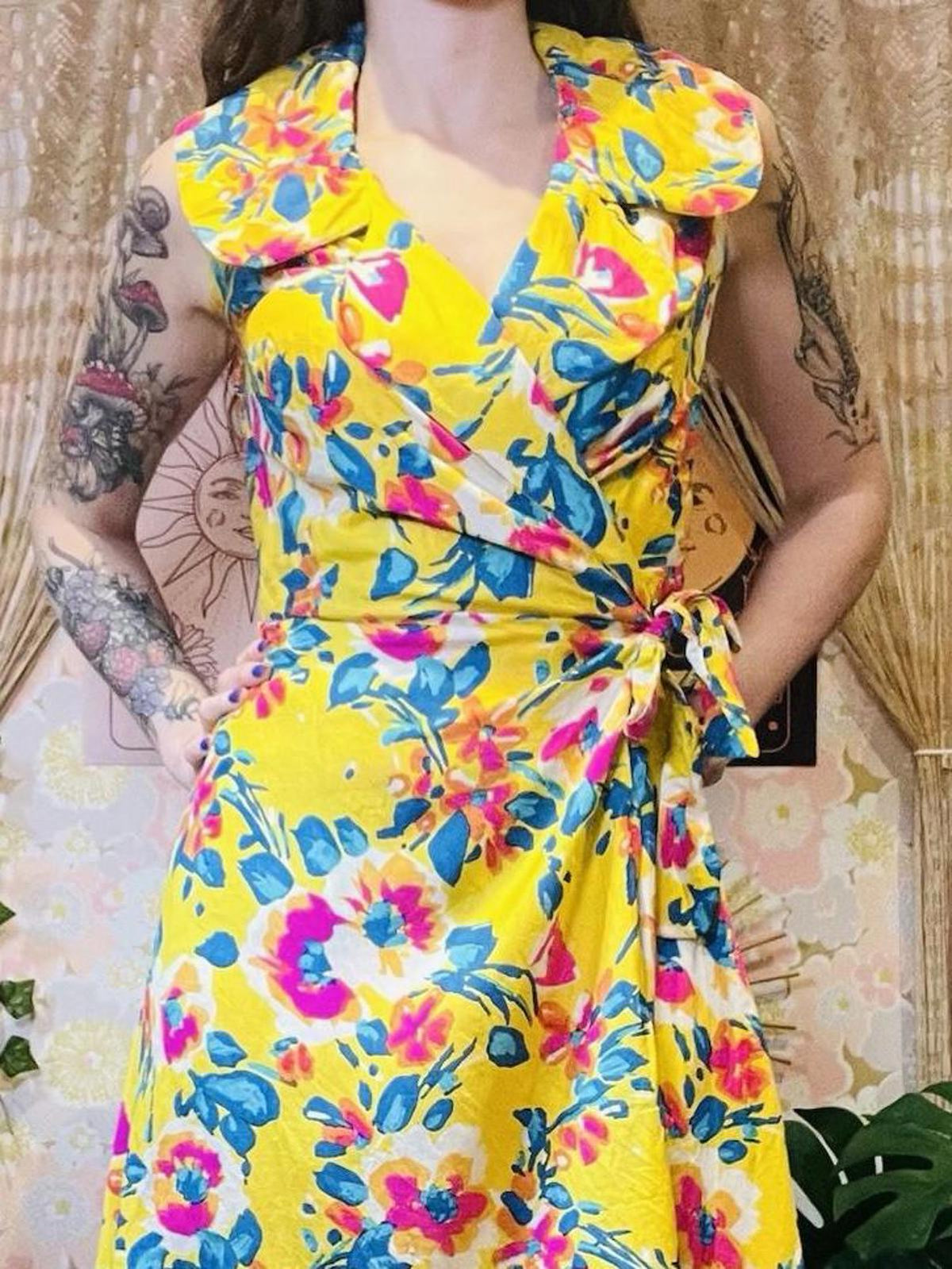 Vintage Summer Floral Dress Short Wrap Dress With Collar Bold Yellow Print 8 10