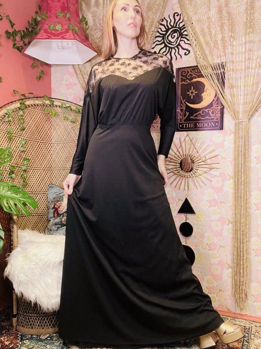 Vintage 1970s Maxi Dress Long Batwing Sleeves And Lace Detail Black Size 10